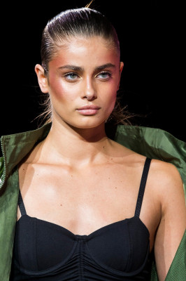 Taylor Hill - Fenty x Puma Spring/Summer 2018 Fashion Show in New York
