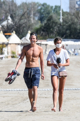 Taylor Hill at the beach during the 77th Venice Film Festival | 03.09.2020