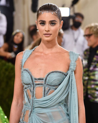 Taylor Hill - MET Gala 2021: In America. A Lexicon Of Fashion 09/13/2021