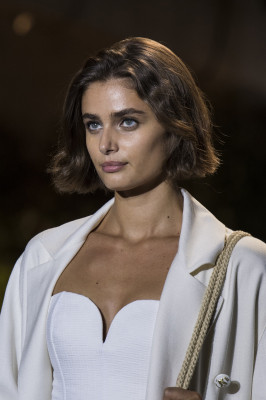 Taylor Hill - Etro Spring Summer 2021