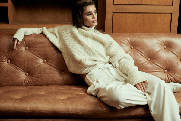 Taylor Hill - for Porter by Hanna Tveite