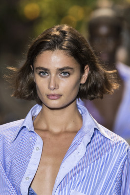 Taylor Hill - Etro Spring Summer 2021
