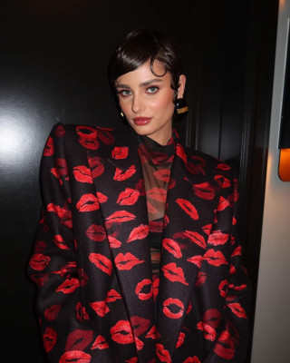 Taylor Hill – Balmain Fashion Show in Paris
