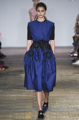 Taylor Hill - Sportmax Spring/Summer 2018 Fashion Show in Milan