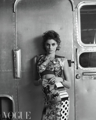 Taylor Hill – Vogue Mexico March 2021 Photos