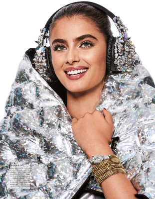 Taylor Hill - Vogue Japan 2018