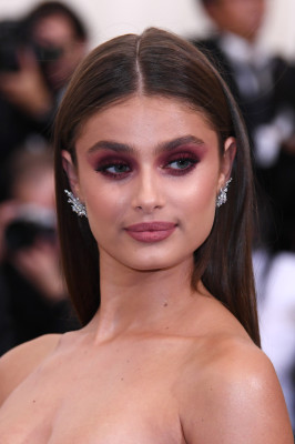 Taylor Hill pic #964234