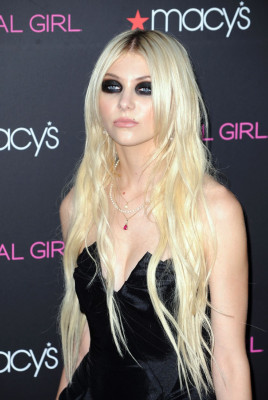 Taylor Momsen pic #299575