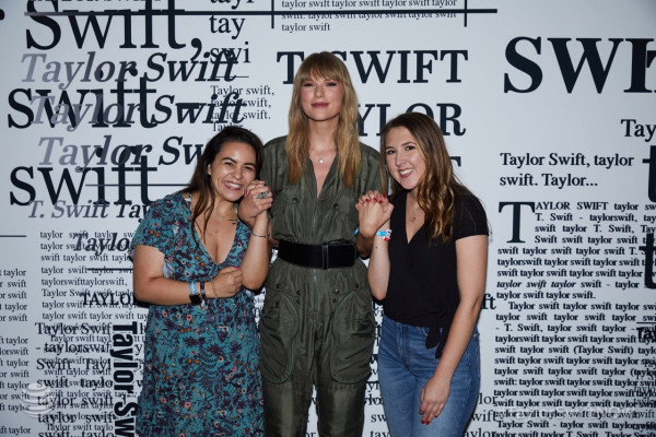 Taylor Swift - AT&amp;T in Chicago June 2018