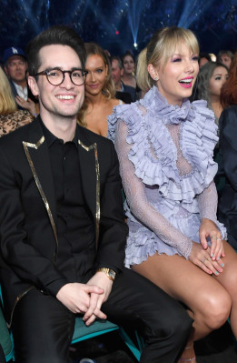 photo 20 in Taylor Swift gallery [id1166757] 2019-05-05 00:00:00