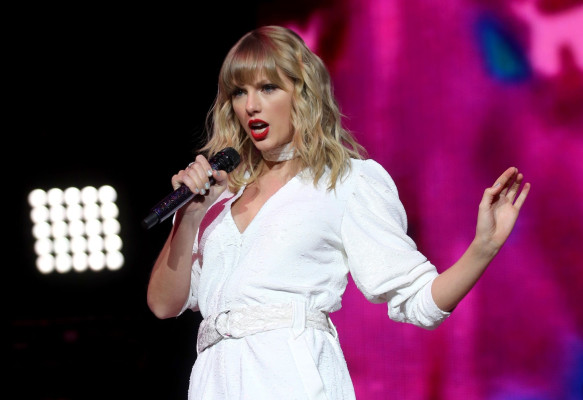 Taylor Swift - Capital&#039;s Jingle Bell Ball in London 12/08/2019