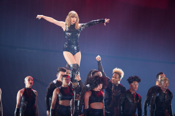Taylor Swift - Reputation Stadium Tour in Glendale, Arizona 05/08/2018