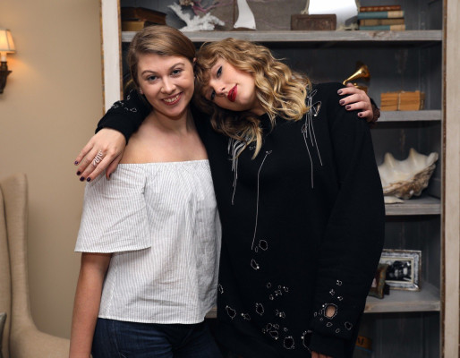 Taylor Swift - Secret Sessions in Rhode Island October 2017
