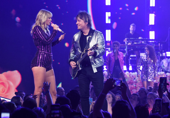 photo 6 in Taylor Swift gallery [id1196757] 2019-07-15 00:00:00