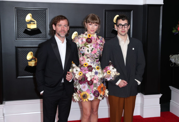 Taylor Swift - 63rd Grammy Awards in Los Angeles 03/14/2021
