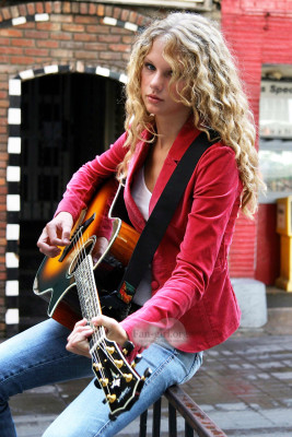 Taylor Swift - Andrew Orth Photoshoot in Avalon, New Jersey (2004)