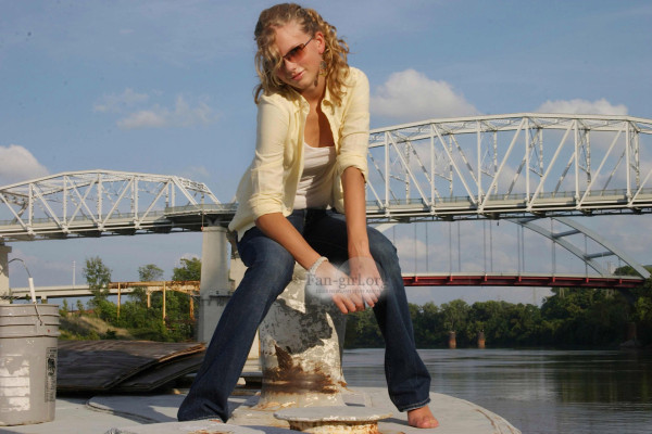 Taylor Swift - Andrew Orth Photoshoot in Avalon, New Jersey (2004)