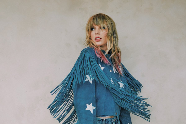 Taylor Swift - &#039;Lover&#039; Photoshoot (2019)