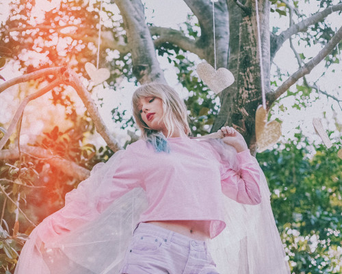 Taylor Swift - &#039;Lover&#039; Photoshoot (2019)