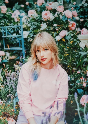 Taylor Swift by Valheria Rocha for &#039;Lover&#039; Album Photoshoot (2019)
