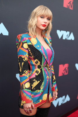 Taylor Swift - MTV VMA in Newark, NJ 08/26/2019
