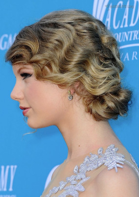 photo 5 in Taylor Swift gallery [id258371] 2010-04-23 00:00:00