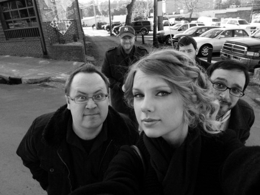 photo 12 in Taylor Swift gallery [id268656] 2010-06-02 00:00:00