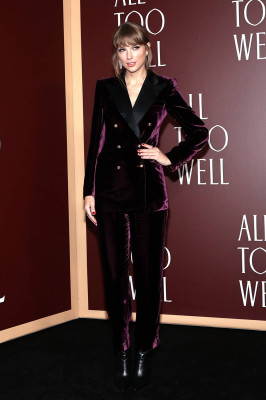 Taylor Swift-&quot;All Too Well&quot; New York Premiere
