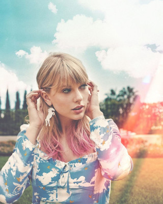 Taylor Swift – Photoshoot for “Lover” Album 2019