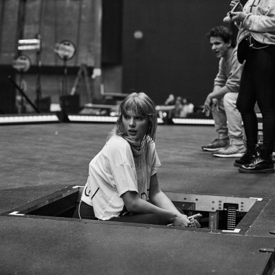 Taylor Swift – Social Media