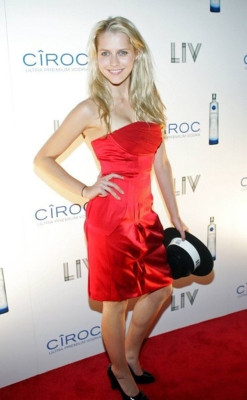photo 3 in Teresa Palmer gallery [id183037] 2009-08-12 00:00:00