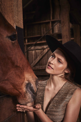 Teresa Palmer - Captain & The Gypsy Kid May 2018