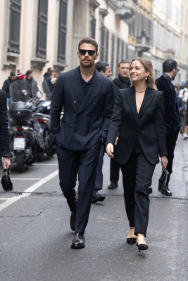 Theo James - Giorgio Armani Menswear Fall/Winter 2023 Fashion Show in Milan