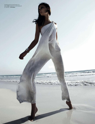 photo 10 in Tiiu Kuik gallery [id176294] 2009-07-14 00:00:00