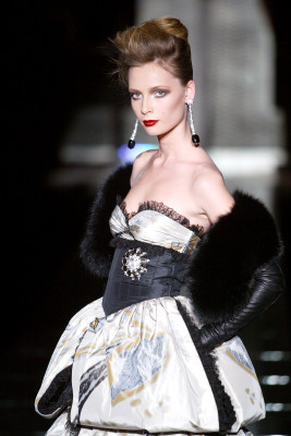 photo 24 in Tiiu Kuik gallery [id256616] 2010-04-14 00:00:00