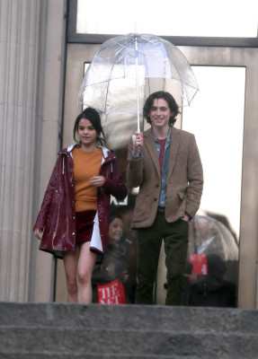 Timothée Chalamet - A Rainy Day in New York (2019) On Set in New York 10/04/2017