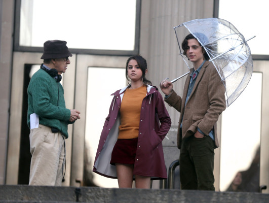 Timothée Chalamet - A Rainy Day in New York (2019) On Set in New York 10/04/2017