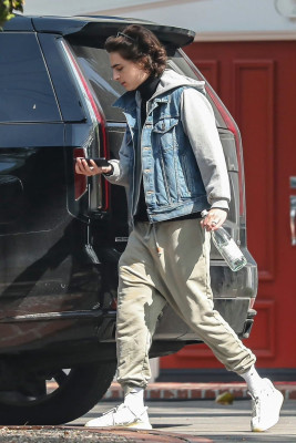 Timothée Chalamet - Toluca Lake, Los Angeles 04/11/2023