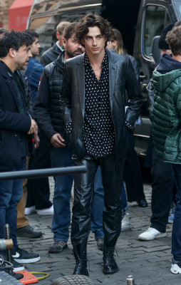 Timothée Chalamet - Chanel &#039;Bleu de Chanel&#039; On Set in New York 04/19/2023