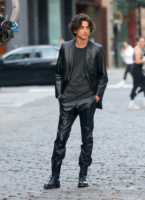 Timothée Chalamet - Chanel &#039;Bleu de Chanel&#039; On Set in New York 04/19/2023