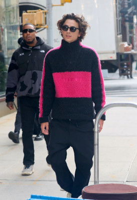 Timothée Chalamet - Chanel &#039;Bleu de Chanel&#039; On Set in New York 04/19/2023