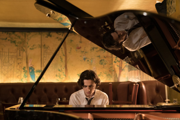 Timothée Chalamet - A Rainy Day in New York (2019) Movie Stills