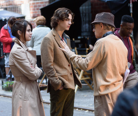 Timothée Chalamet - A Rainy Day in New York (2019) On Set in NY 09/11/2017