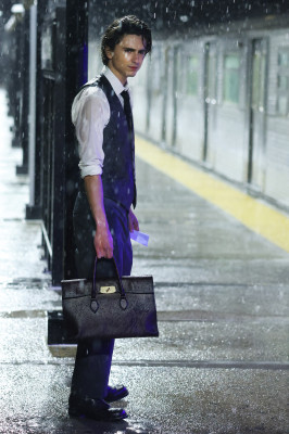 Timothée Chalamet - Chanel &#039;Bleu de Chanel&#039; On Set in Queens 04/22/2023