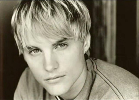 Toby Hemingway pic #136501
