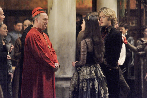 Toby Regbo  pic #743466