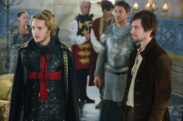 Toby Regbo  pic #742442