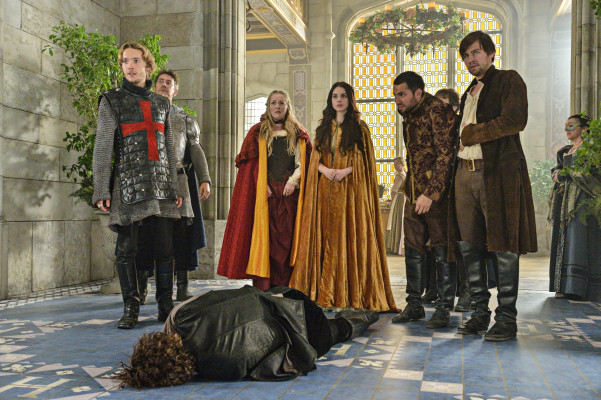 Toby Regbo  pic #742456