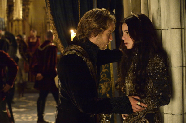 Toby Regbo  pic #742452