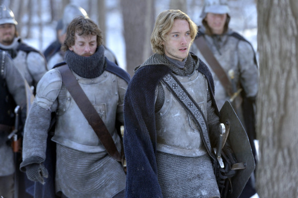 Toby Regbo  pic #737363